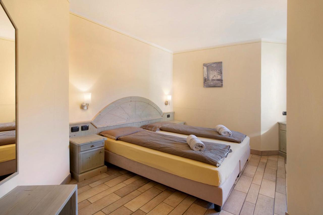 3 Apartment *